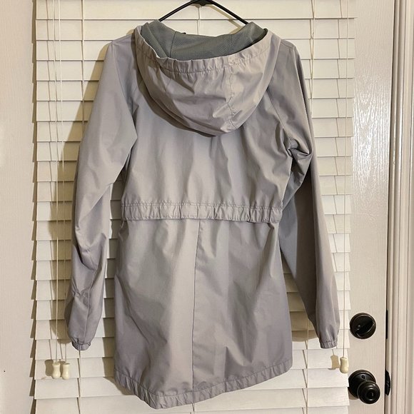 New balance rain jacket - size S - Picture 2 of 5